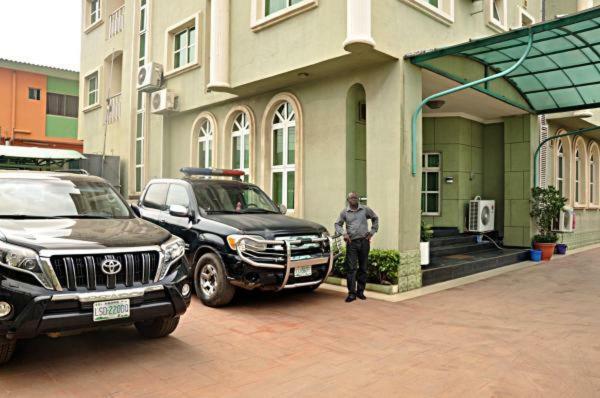Terrace Green Hotels & Suite Lagos Bagian luar foto